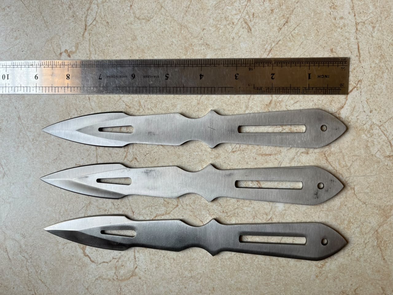 Perfect Point 3-Piece Silver Stainless Steel Throwing Knife Set(ZT030) - Image 4