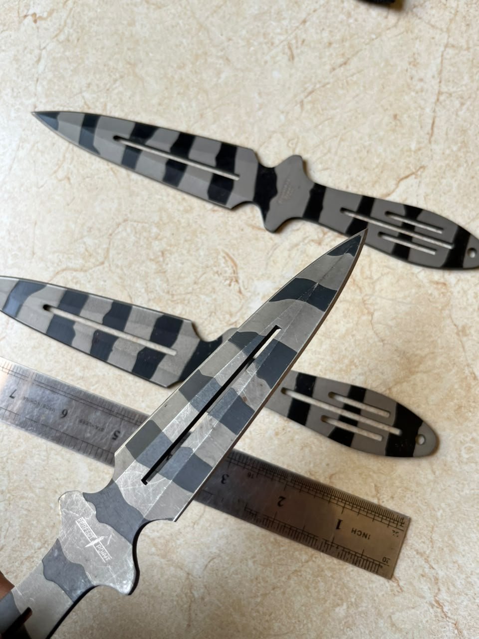ZT032 Tactical Throwing Knife Set (3-Piece) - Grey/Black Striped - Image 6