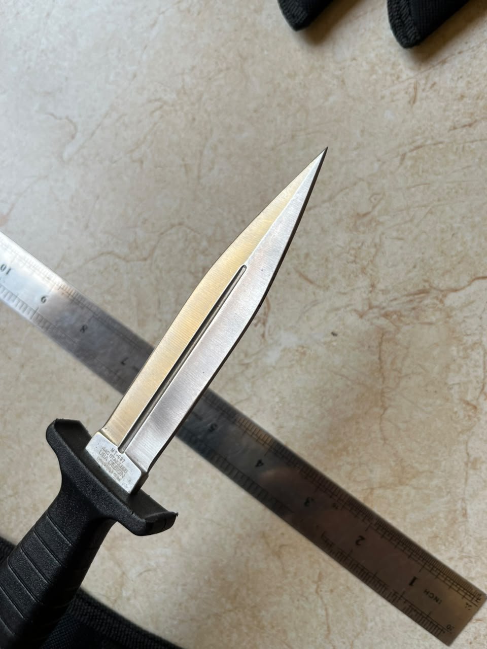 Tactical Fixed-Blade Dagger with Guard(ZT037) - Image 3