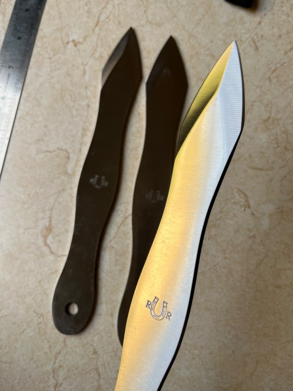 Stainless Steel Balance Throwing Knives (ZT022) - Image 3