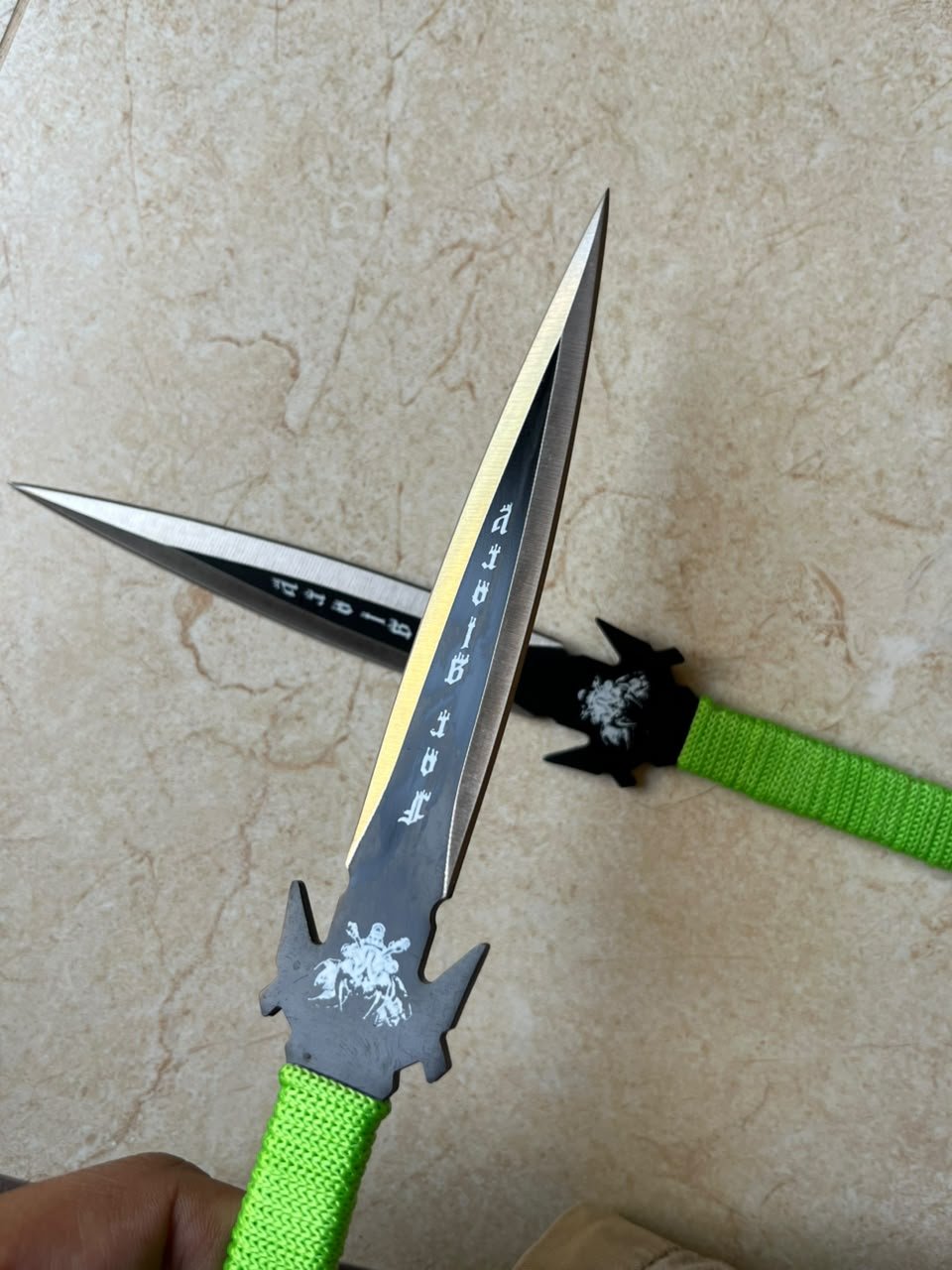 Green Cord-Wrapped Tactical Throwing Knives(ZT026) - Image 3